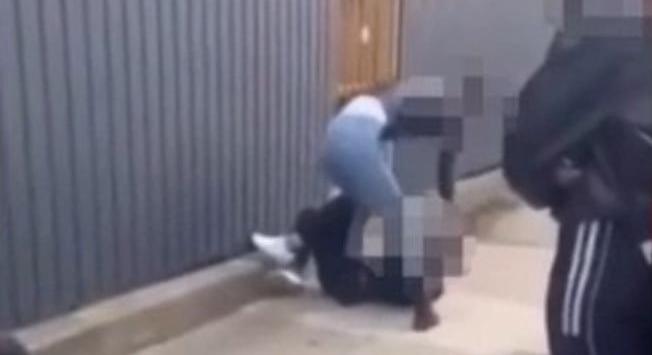 Retteghetnek az anyák, mert a fiaik így tanulhatják meg a brutalitást és a kegyetlen bunyót az Instagramról