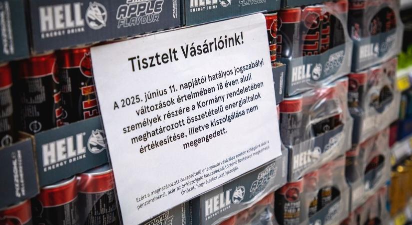 Hogy van ez? Fiatalkorúak nem vehetnek energiaitalt, mégis isszák