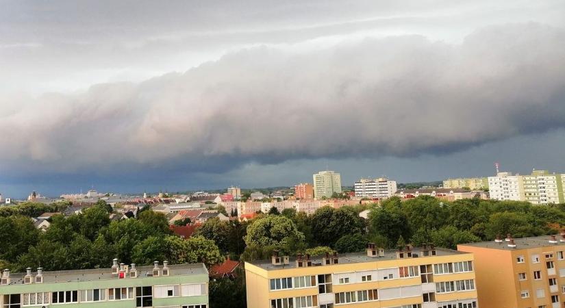Zivatarok, szélrohamok és köd – kész káoszt hoz a ciklon
