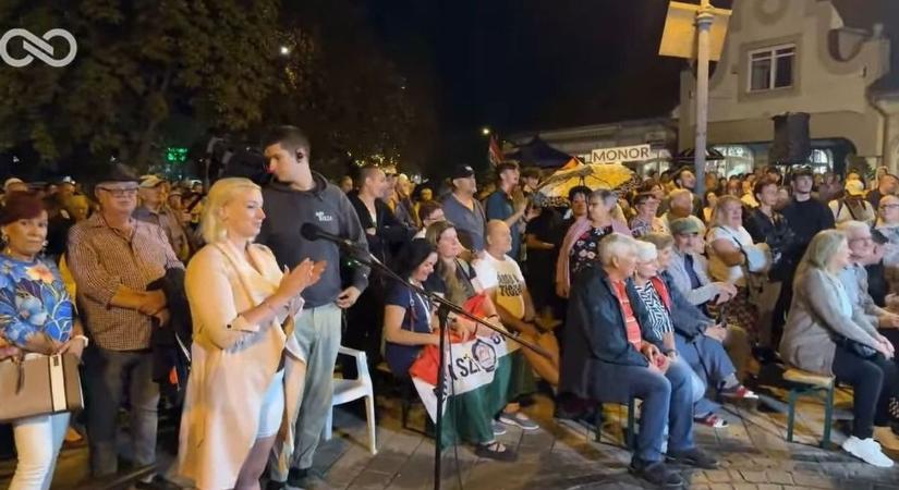 Kevés helybéli, sok feszültség: legutóbbi fórumára is hiába várták a hidegvérű Magyar Pétert