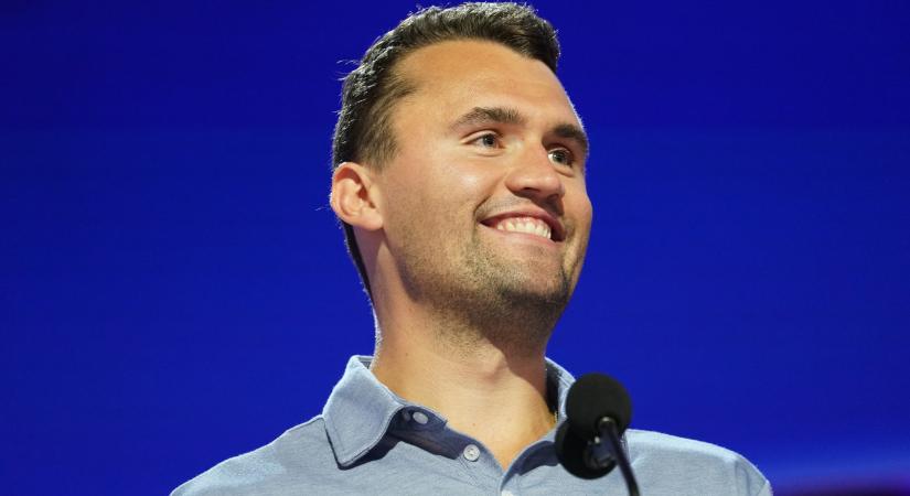 „Egy szörnyeteg egész Amerikára támadt rá” – videóüzenetet tett közzé Donald Trump Charlie Kirk meggyilkolásáról