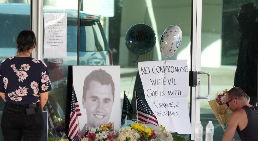 FBI: továbbra is keresik a Charlie Kirk elleni merénylet elkövetőjét, az előzőleg őrizetbe vett személyt elengedték