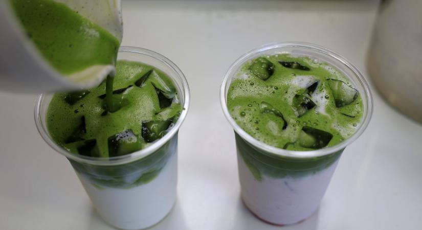 Hajhullást is okozhat? – egymásnak estek a szakértők a matcha miatt