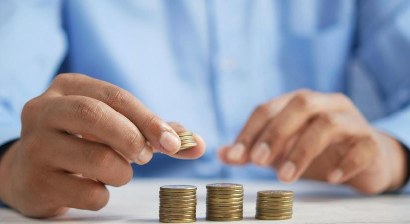 A Fitch javította idei globális GDP-növekedési előrejelzését