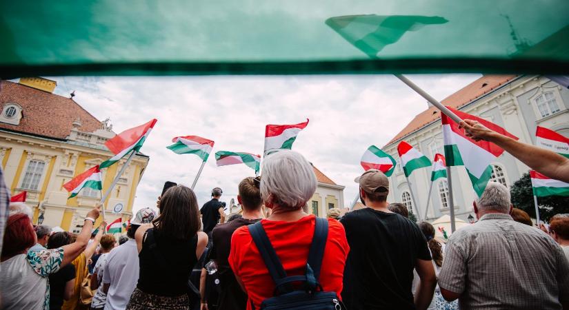 IDEA: 9 százalékkal vezet a Tisza Párt a biztos szavazó pártválasztók között