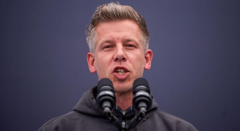 Magyar Péter a lengyel és a román gazdákat támogatja a magyar gazdák kárára
