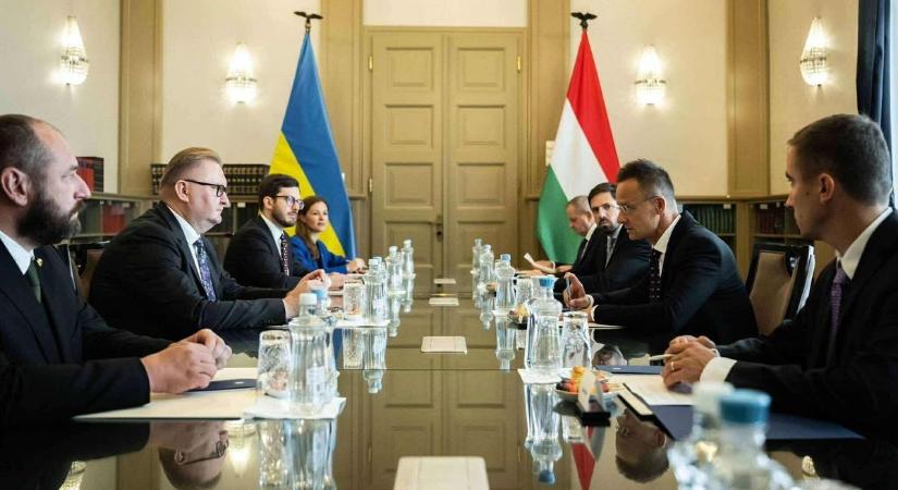 „Kijevet terheli a teljes felelősség” – Szijjártó nyugodt lelkiismerettel, kíméletlenül tette helyre az ukránokat