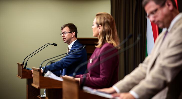 Bóka János: Létfontosságú, hogy az EU megőrizze a hitelességét valamennyi szereplő előtt a régióban