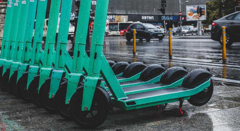 Elesett az elektromos rollerrel egy férfi, most kómában van
