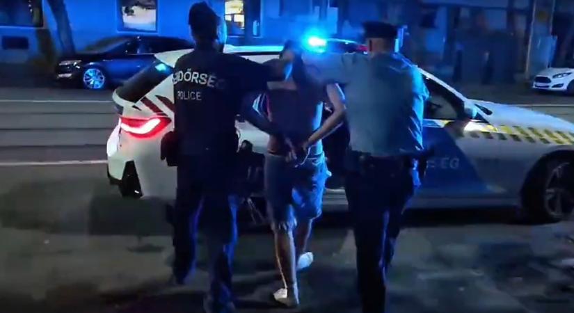 Hat perc alatt elkapták a rendőrök a késsel fenyegetőző rablót Debrecenben – videóval
