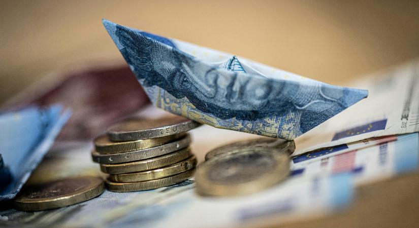 Erős utat mutat a forint, el tudunk szakadni végre a 400 forint körüli eurótól?