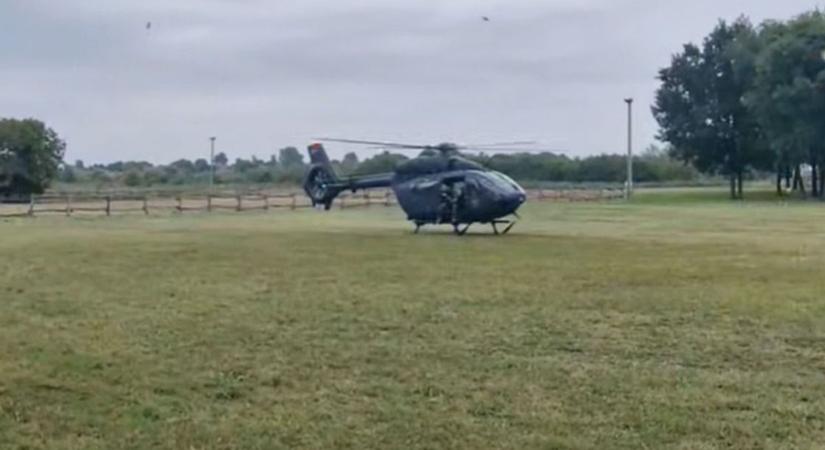 Hoppá! Katonai helikopter érkezett a hajdú-bihari településre! - videóval