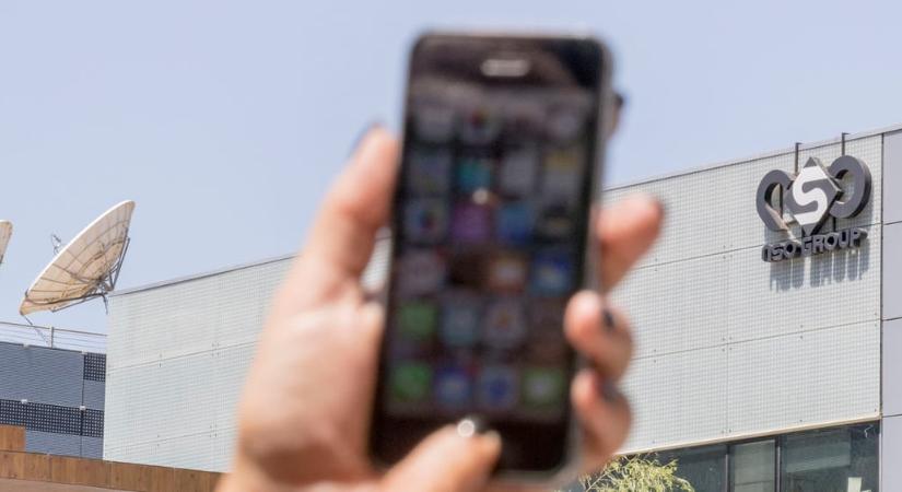Feladta a leckét az Apple a kémprogramok fejlesztőinek, hatalmas újítás jött az iPhone-okba