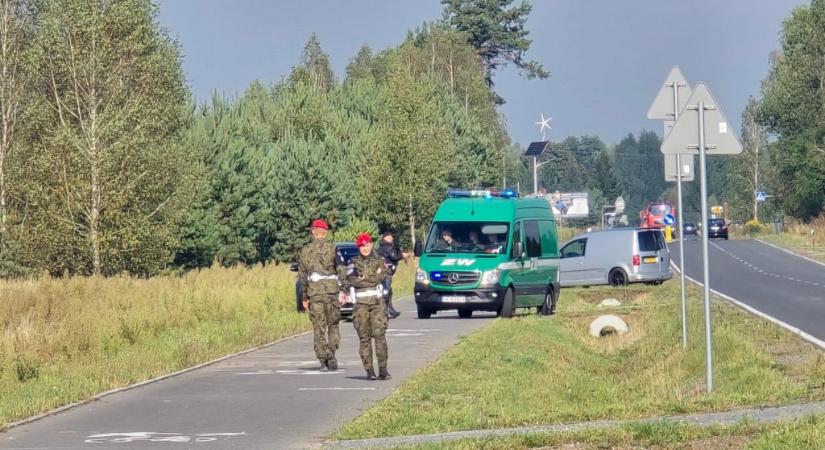 A lengyelországi NATO-bázis felé repült öt orosz drón szerdán