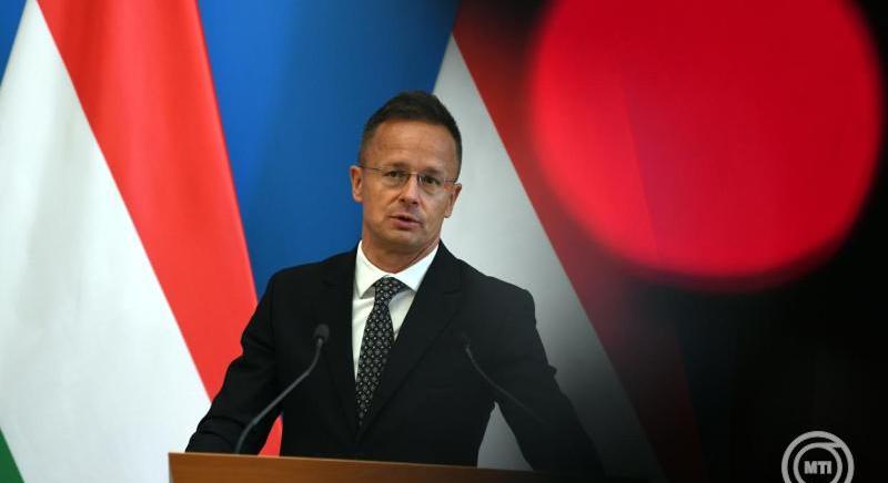 Szijjártó méltatta a magyar–osztrák együttműködést az illegális bevándorlás elleni küzdelemben