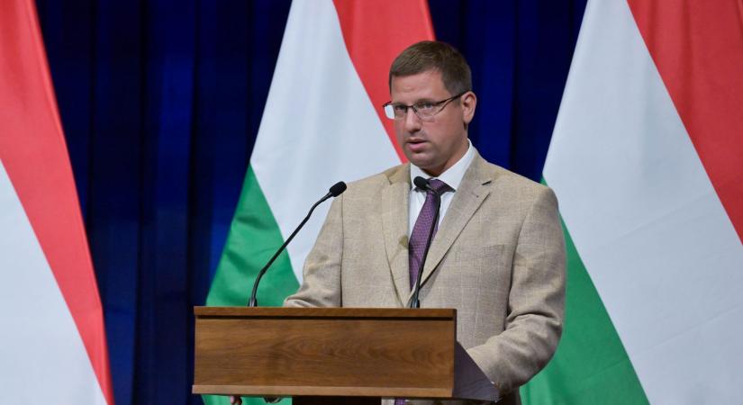Az Otthon Start valós segítség azoknak, akik saját ingatlanban szeretnének élni – jelentette be Gulyás Gergely a Kormányinfón