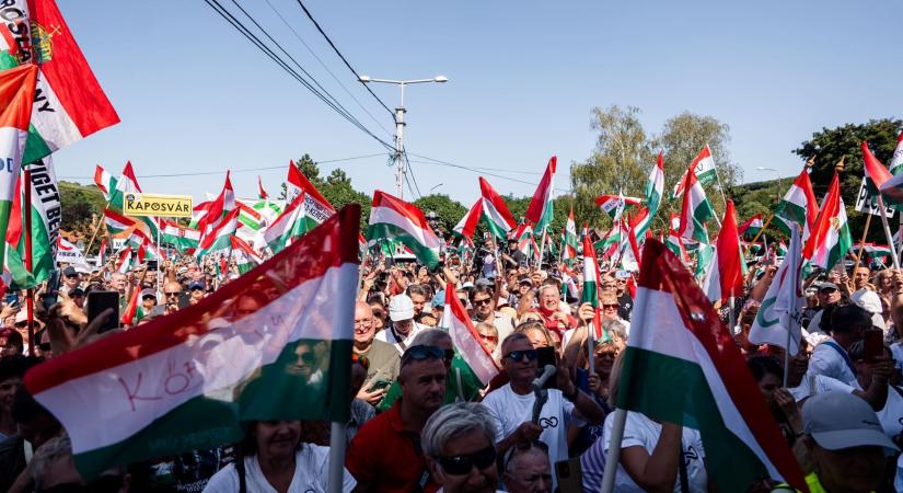 A Tisza számára veszélyes kampánytéma lehet a harmadik világháború