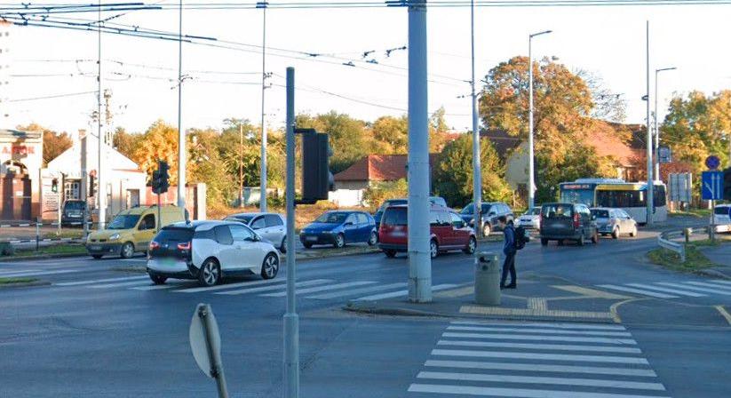 Karambol Debrecenben, a délutáni csúcsban