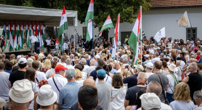 Index-értesülés: az szja mellett több más adónemet is megemelne a Tisza Párt