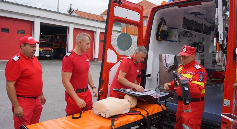 Újgenerációs mentőautót kapott a Hargita megyei tűzoltóság