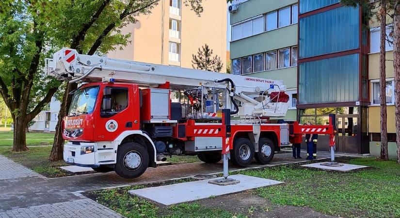 Ezeken a helyeken fognak megjelenni a tűzoltók, ha baj van az egri Felsővárosban