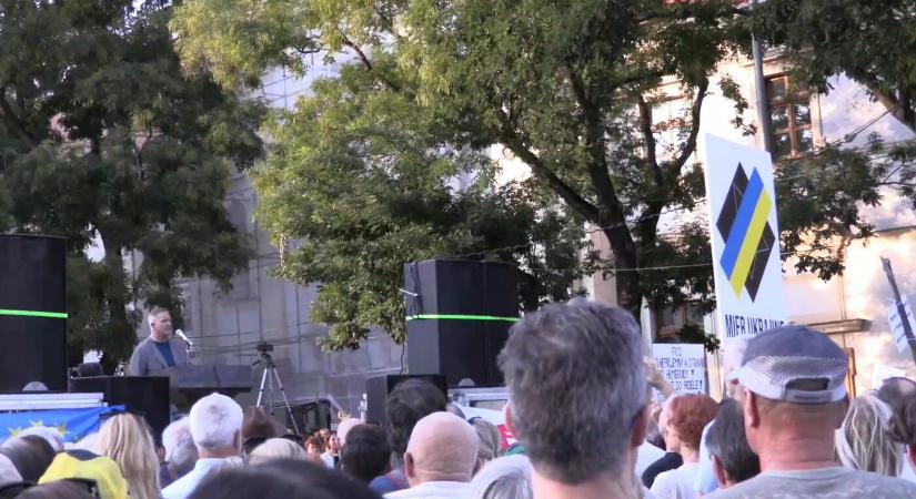 A Fico-kormány lépései miatt tüntetnek Pozsonyban