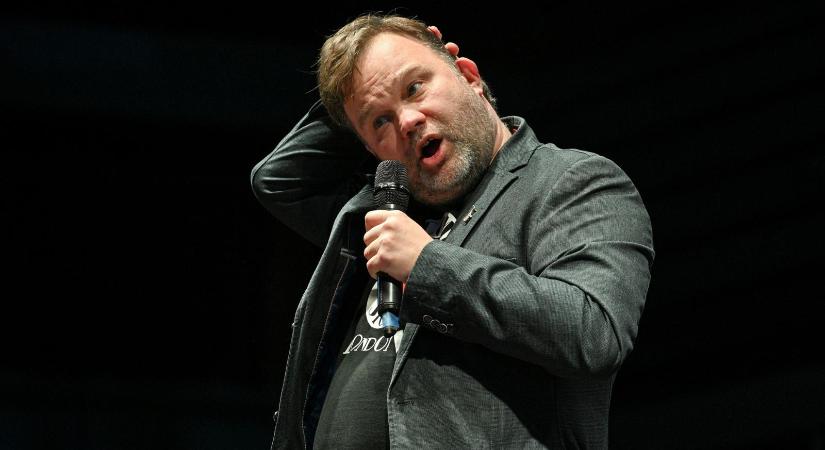 A médiahatóság eljárást indított a Partizán ellen az Aranyosi Péterrel készült interjú miatt