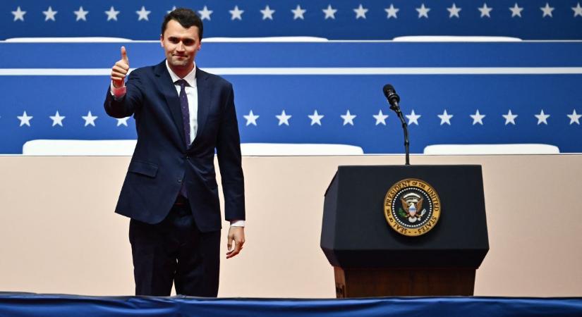 Amerika gyászol: Charlie Kirk holttestét az Air Force Two szállítja haza