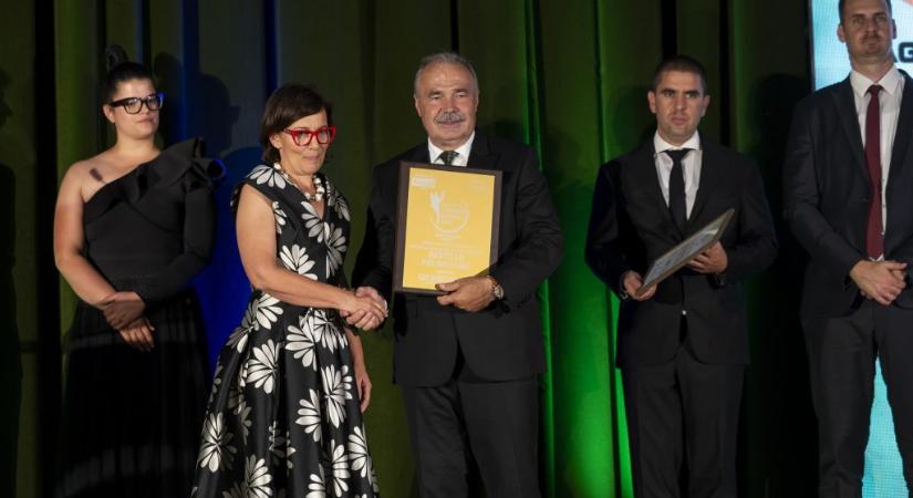 Hagyomány és innováció: Az ország legszebb gyümölcstermesztő birtokának adott át díjat a Greenman