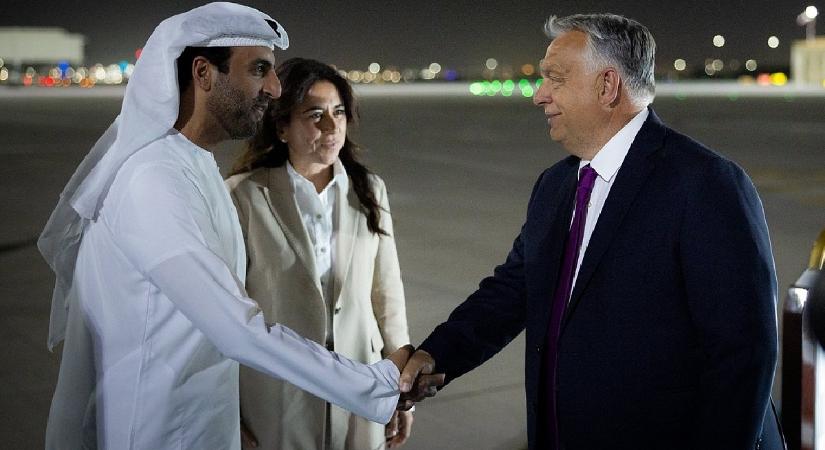 Orbán Viktor Abu-Dzabiban tűnt fel