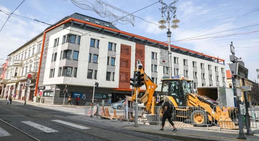 Útlezárások és forgalomkorlátozások Miskolcon pénteken - erre figyeljen!