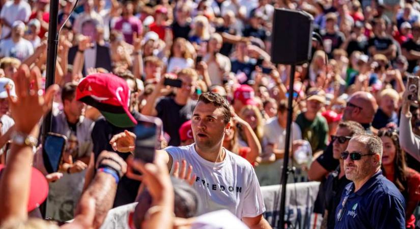 Újabb videó került napvilágra Charlie Kirk feltételezett gyilkosáról: így menekült a helyszínről