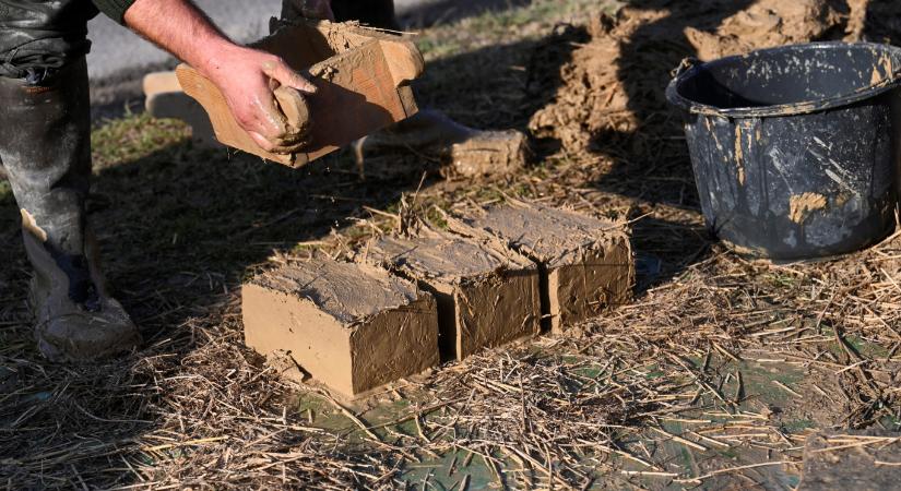 Felpörgött az építőipar júliusban, de idén még így is pocsék a teljesítmény