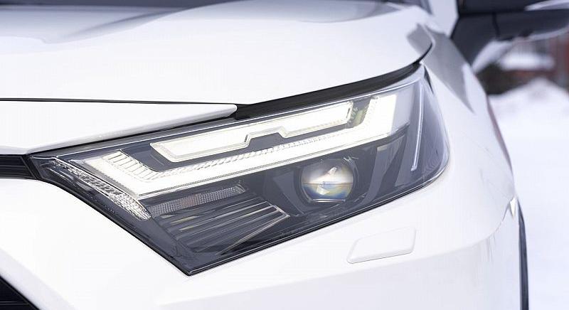 Elektromos SUV-kat visz Amerikába a Toyota