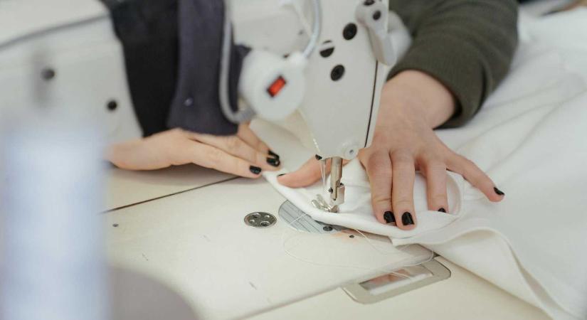 Csökkent a nettó átlagbér: ennyit veszítettünk júliusban