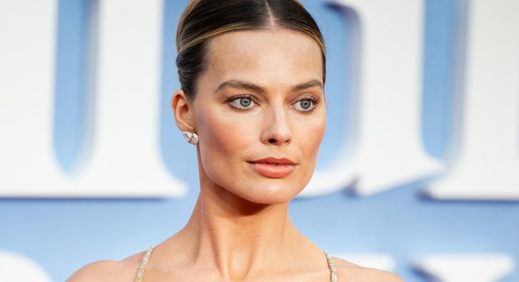 Margot Robbie nem sokat bízott a képzeletre áttetsző ruhájában, teljesen ellopta a show-t a vörös szőnyegen