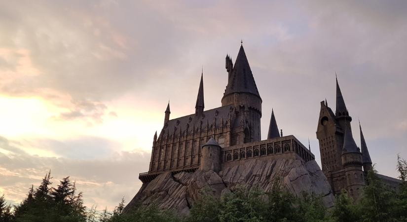 Új tulajdonos felé tart Harry Potter