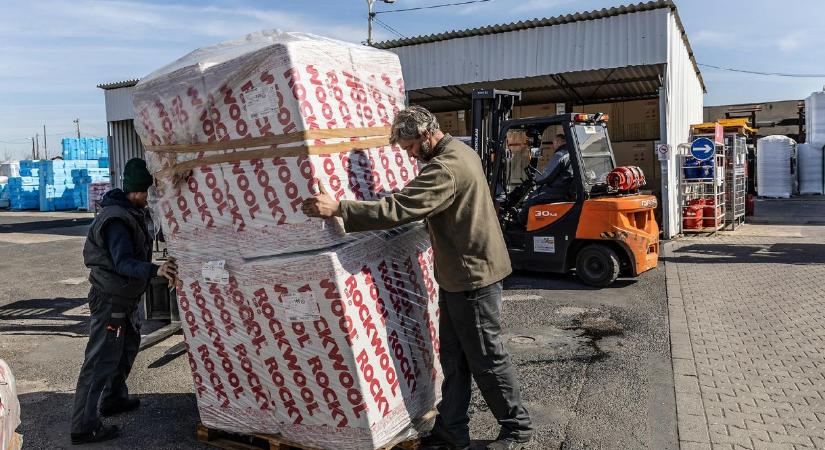 A kereskedőknél is látszik az építőipar felpattanása, de nagyon hiányoznak az állami megrendelések