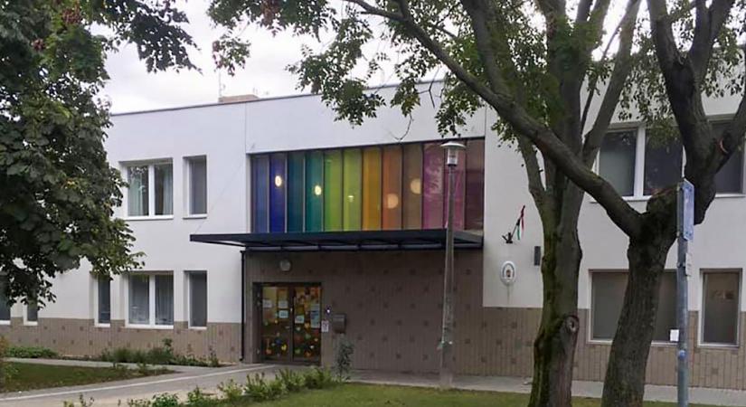 Súlyos fegyházbüntetést kérnek a pedagógiai asszisztensre, aki két kisfiút is fogdoshatott az egyik újbudai óvodában