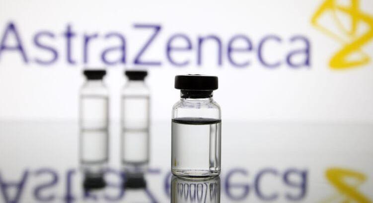 Engedélyt kapott az AstraZeneca és a Szputnyik V vakcina Magyarországon