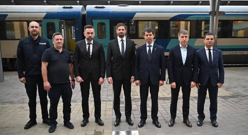 Elindult az első európai nyomtávú vonat Ungvárról Budapestre és Bécsbe