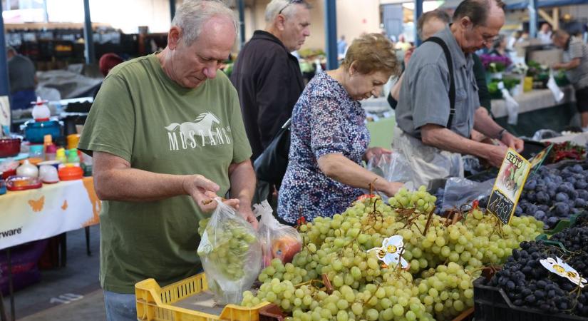 Roskadozik a mézédes és olcsó magyar szőlőtől a piac