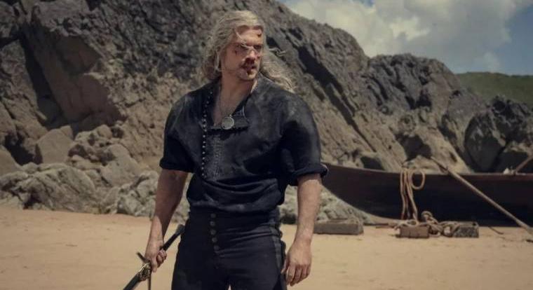 Henry Cavill balesete miatt csúszik az új Hegylakó-film