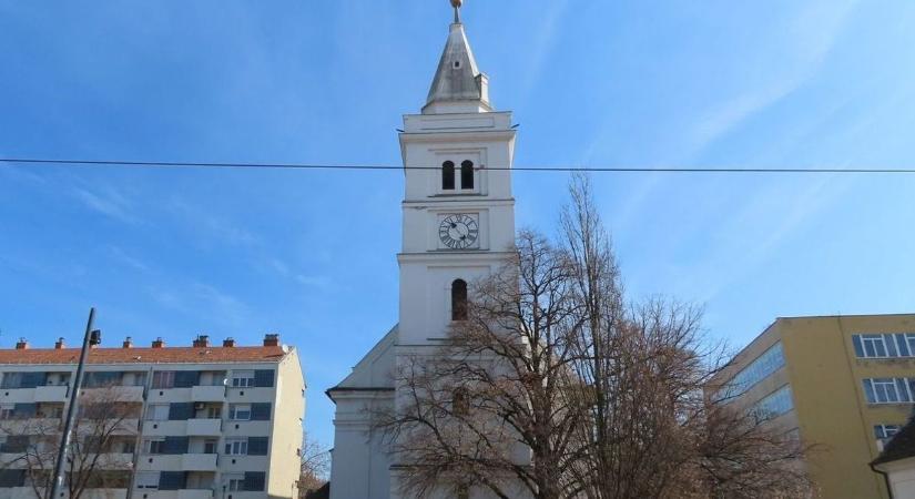 Féltve őrzött kincsek és a Csillagszületik győztese várja a templomba látogatókat