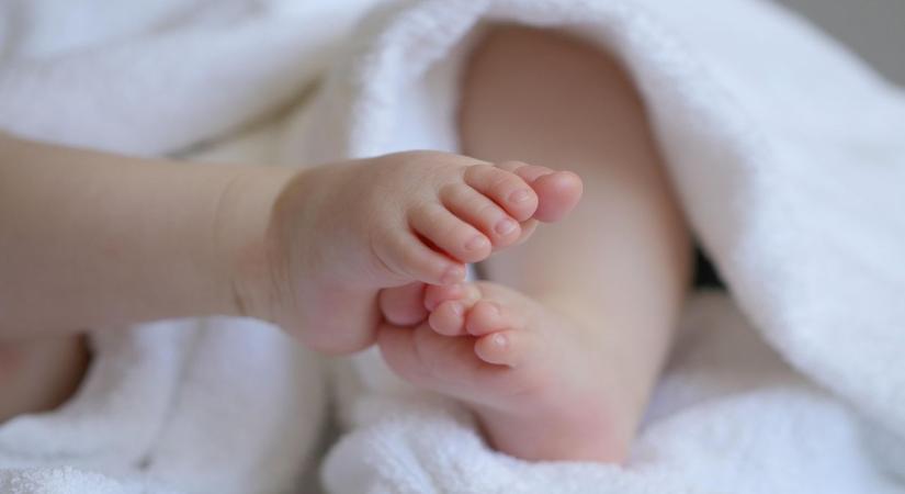 Sokkolta az orvosokat és nővéreket, mekkora baba született az osztályon: nem láttak még ekkorát