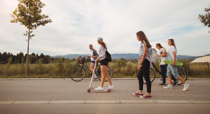 Rollerháború dúl a buszokon: új szabályok jönnek, ennek sokan nem fognak örülni