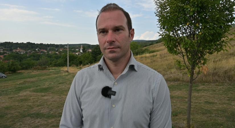 Hollik István: Magyar Péternek egyetlen gondolata sincs, amit ne Orbán Viktortól lopott volna