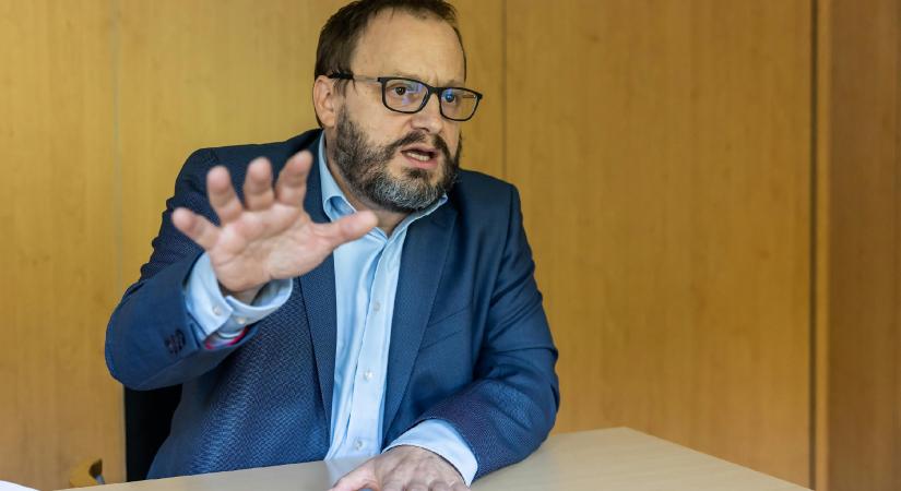 Kármán András, a Tisza közgazdásza: Érhetnek még meglepetések minket, ha meglátjuk a költségvetés valódi állapotát