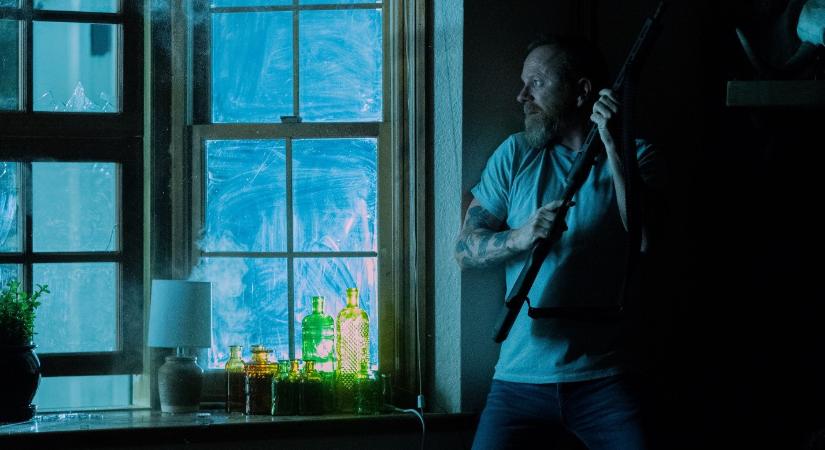 No. 1 a Netflixen: Csak tegnap került fel, a magyar nézők rögtön rákaptak erre az akcióthrillerre!