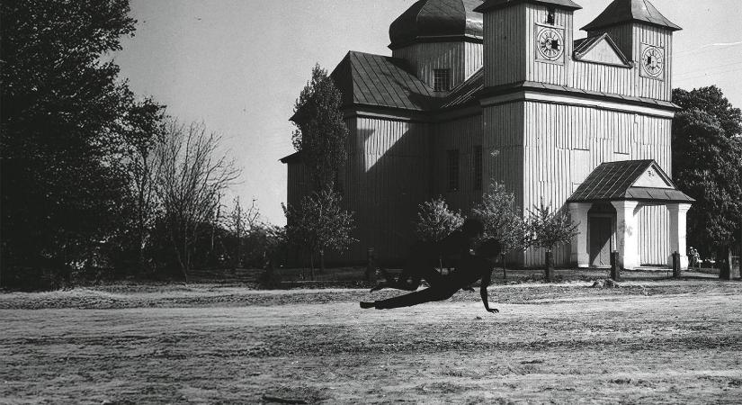 Szöllősi Mátyás: Templomkert (Részlet a Fóbia című regény második könyvéből)
